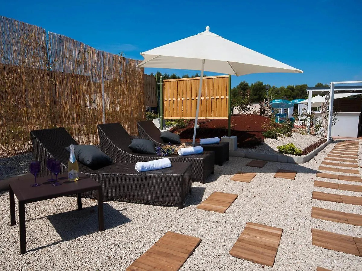 Holiday Home Camping Kastanija-5 By Interhome 0*, Novigrad (Istria)