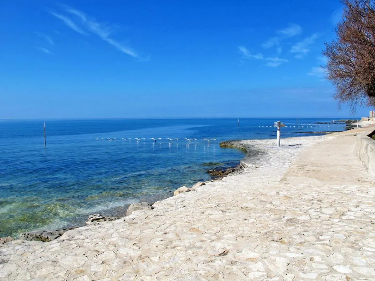 Holiday Home Camping Kastanija-5 By Interhome Novigrad (Istria)